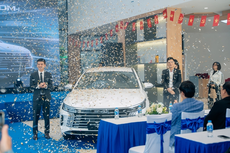 BYD Seal 5 ra mắt tại Hà Tĩnh: Uy lực vượt mọi giới hạn và hành trình chuyển đổi xanh bền vững