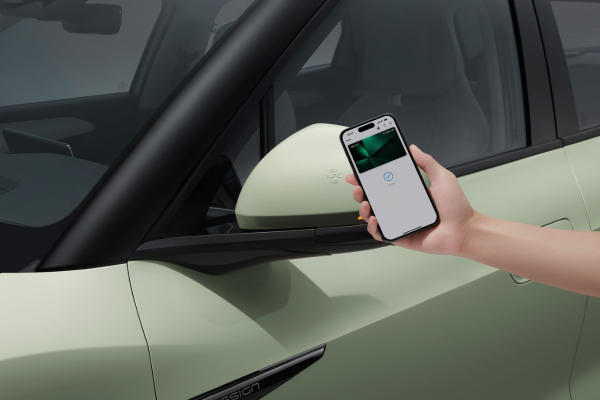 BYD ATTO 2 - Ngoại thất - BYD Atto 2 kết nối thông minh – Mở xe bằng điện thoại