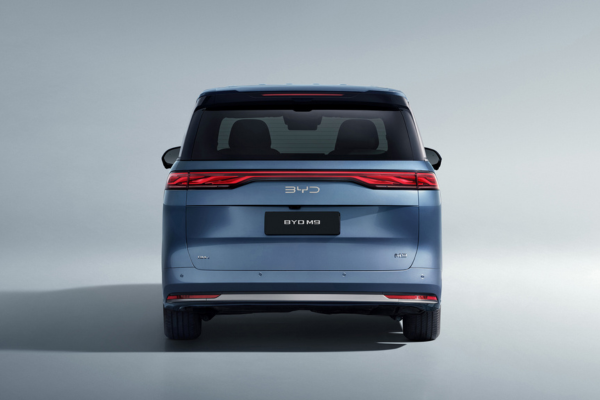 BYD M9 - Ngoại thất - Đĩnh Đạc Và Sang Trọng Từ Phía Sau BYD M9