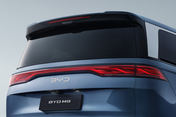 BYD M9 - Ngoại thất - Đèn LED Hậu Trên BYD M9:  Biểu Tượng Của Sự Đổi Mới