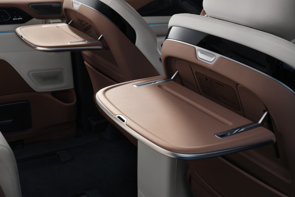 BYD M9 - Nội thất - Bàn Gấp Hàng Không Trên BYD M9