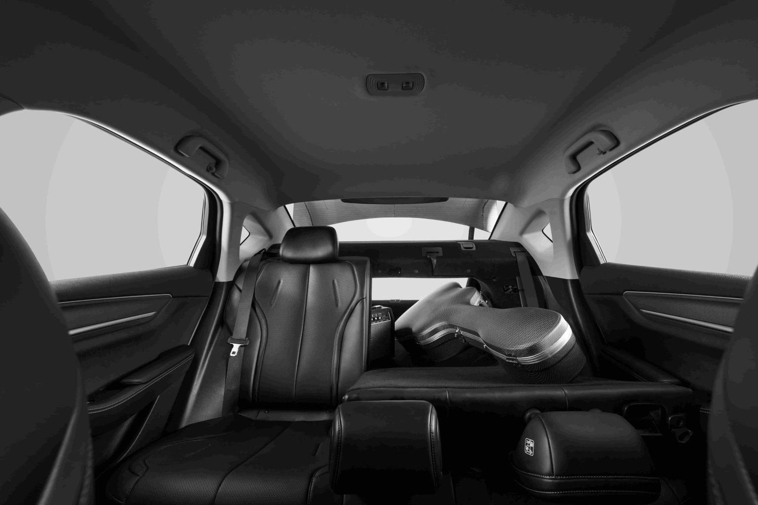 BYD SEAL 5 - Nội thất - Tăng Dung Tích Khoang Chứa Linh Hoạt Của BYD Seal 5